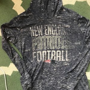 Patriot long sleeve hooded tee L nice weight to it